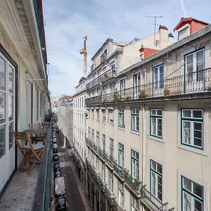 Quarto em Acomodações Particulares Bedroom In Shared House In Chiado - Historic Center Of, Lisboa